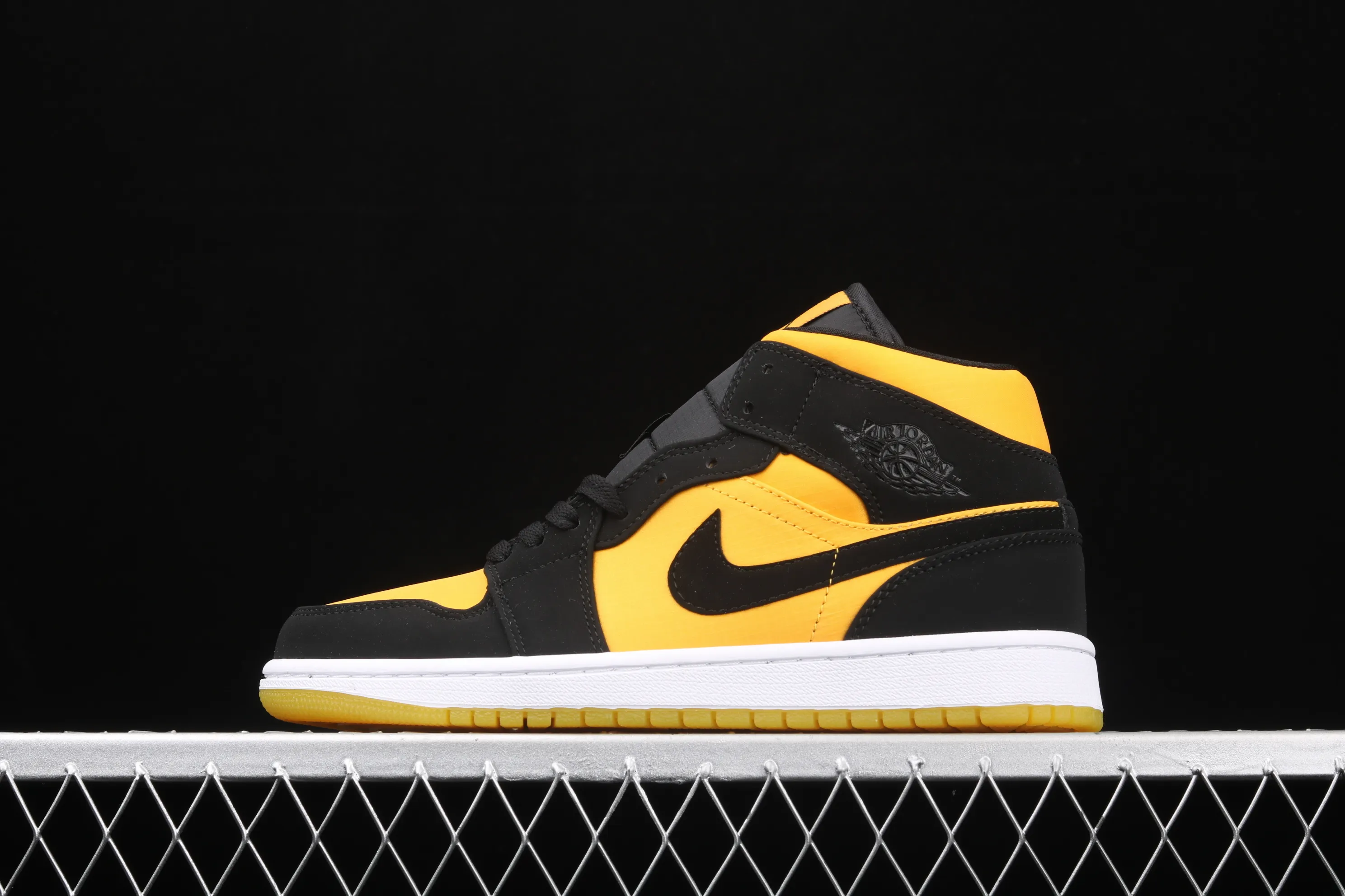 All categories Air Jordan Jordan series basketball shoes Air Jordan 1 Mid Air Jordan Mid AJ1 Joe 1 Hornet Zhongbang series basketball shoes CD6759-007